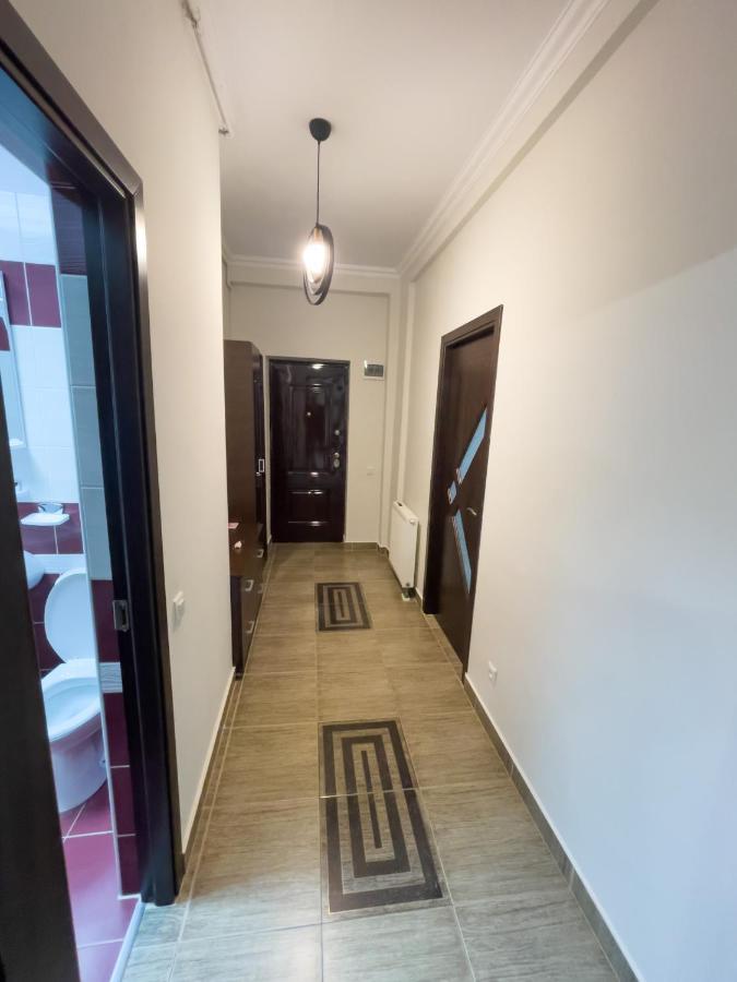 Enjoy Apartments - Spacious Retreat In Our Villa Cluj-Napoca Buitenkant foto