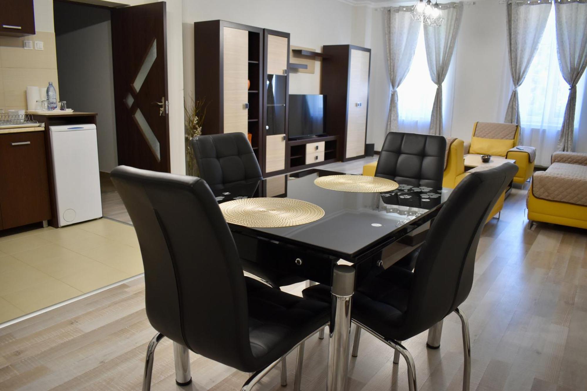 Enjoy Apartments - Spacious Retreat In Our Villa Cluj-Napoca Buitenkant foto