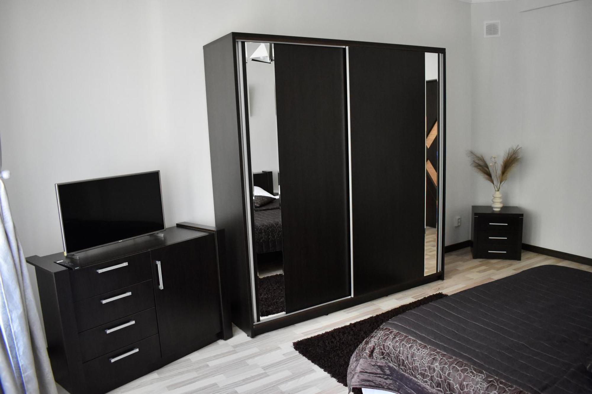 Enjoy Apartments - Spacious Retreat In Our Villa Cluj-Napoca Buitenkant foto
