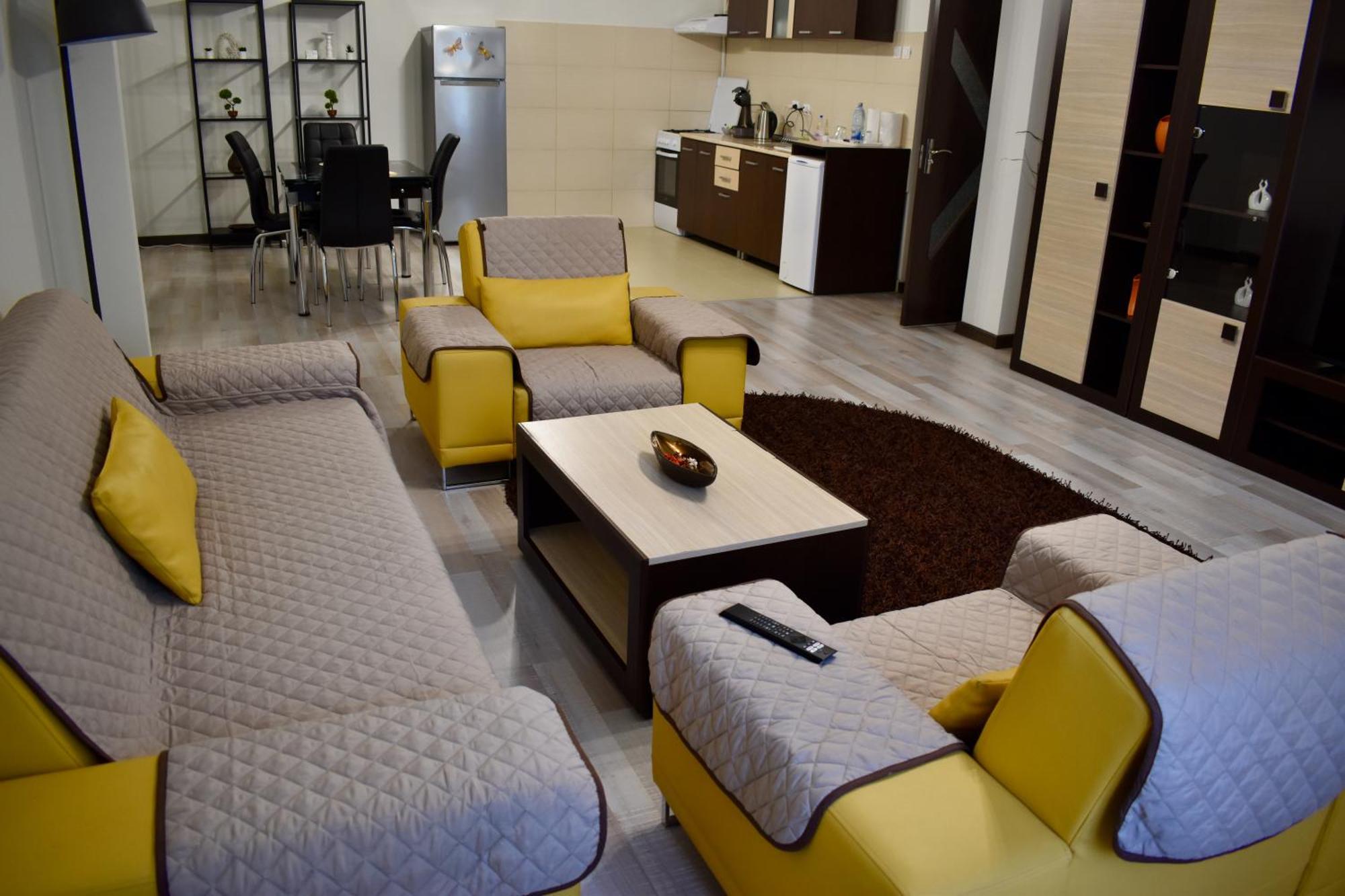 Enjoy Apartments - Spacious Retreat In Our Villa Cluj-Napoca Buitenkant foto